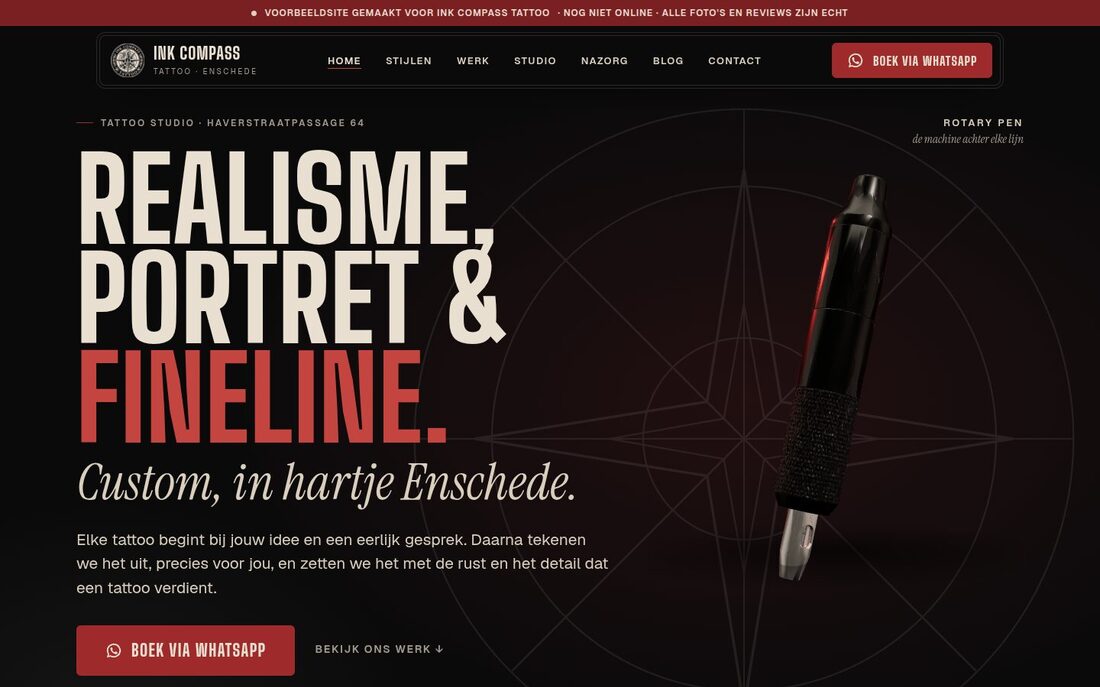 Donkere homepage voor een tattoostudio in Enschede met een 3D tattoo machine en condensed koptekst